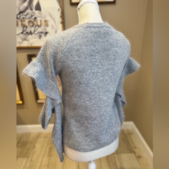 NWT! ENDLESS ROSE Gray Crewneck Sweater with Ruffle Cut-Out Sleeves - Picture 4 of 7